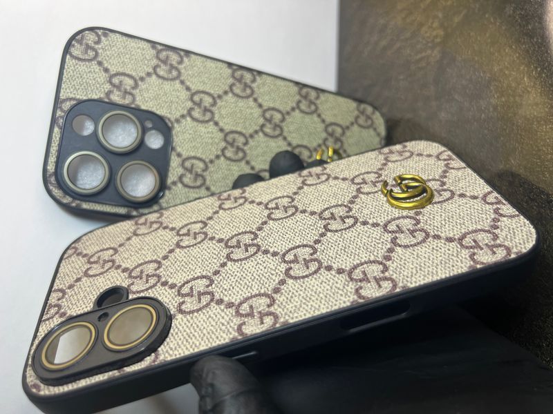 Дизайнерський чохол із металевим логотипом для iPhone 16, у стилі GG , бежевий 9920 фото